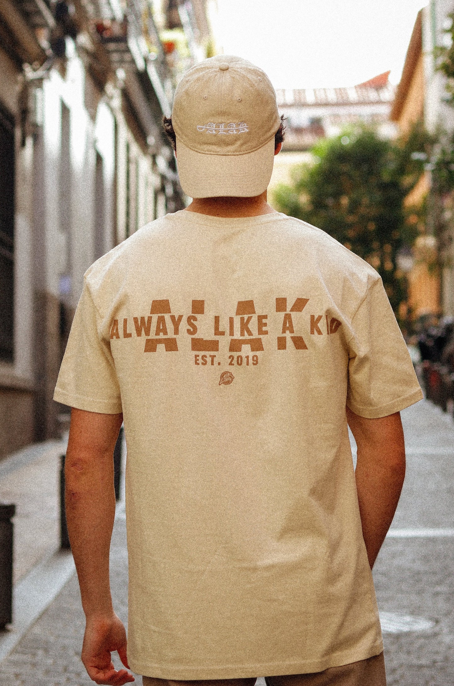 ALAK Sand Tee